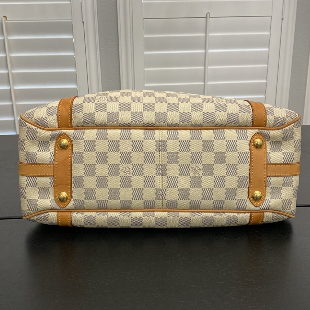 Louis Vuitton White Damier Shoulder Bag - Picture 2 of 16